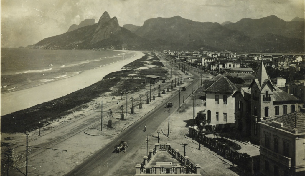 FOTO ANTIGA DA PRAIA DE IPANEMA