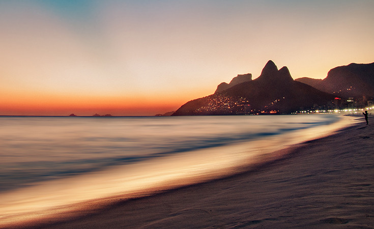 PÔR DO SOL NA PRAIA DE IPANEMA